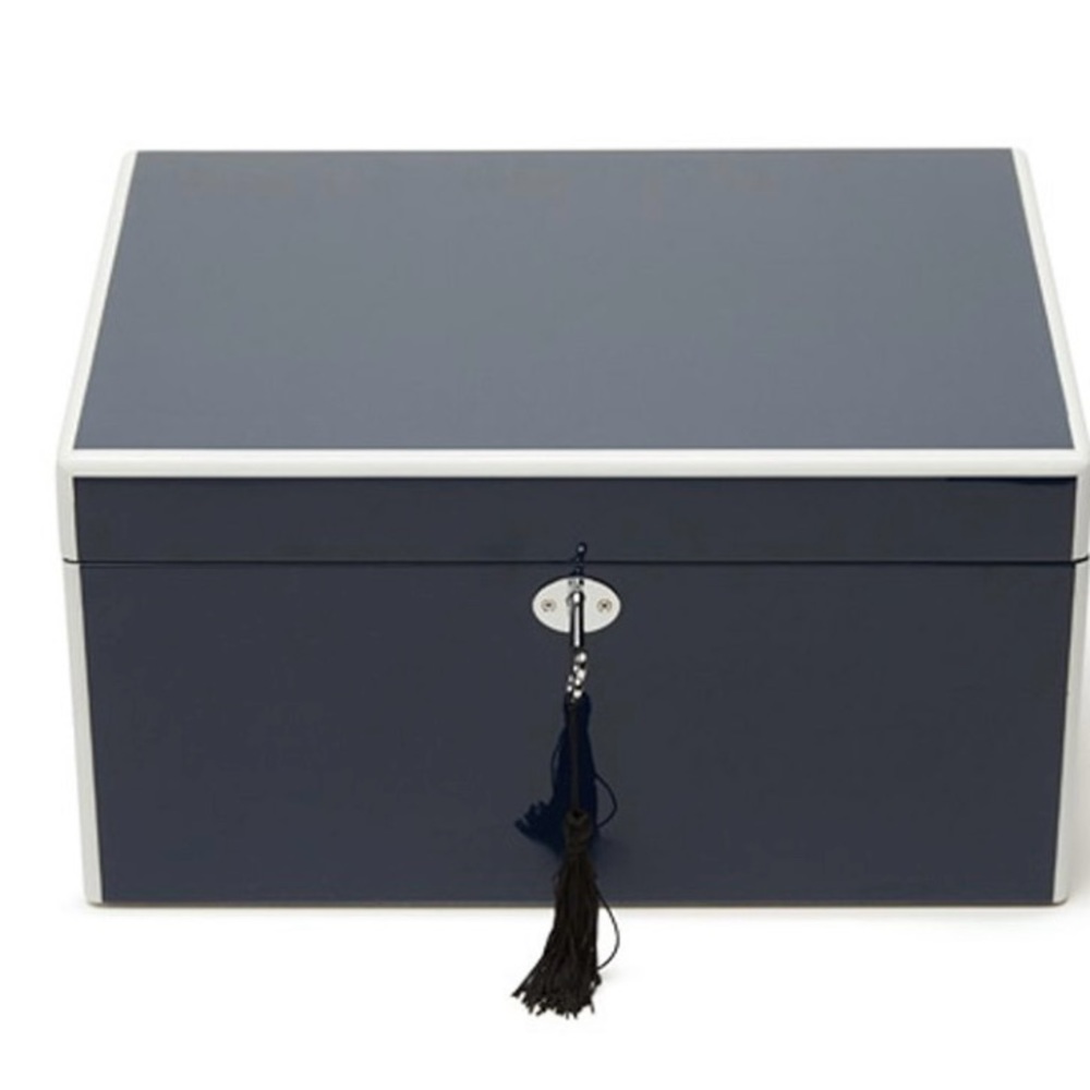 The Audrey Black lacquered jewelry box